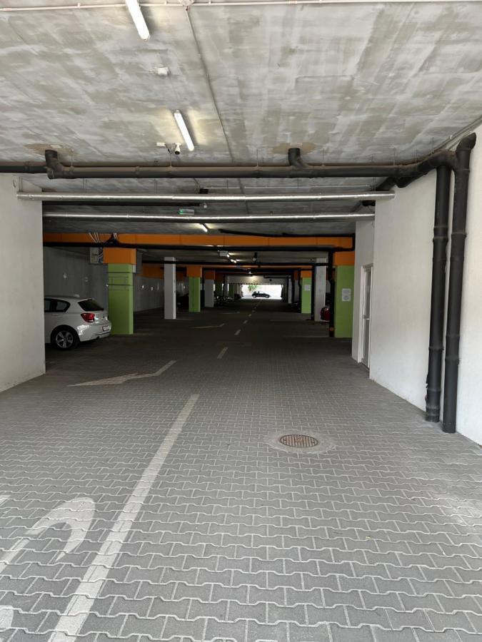 Appartamento Párizsi Udvar Prémium Apartman Debrecen Esterno foto